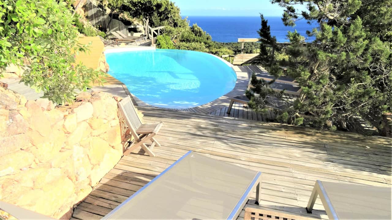 La piscina A ALTEZZA.