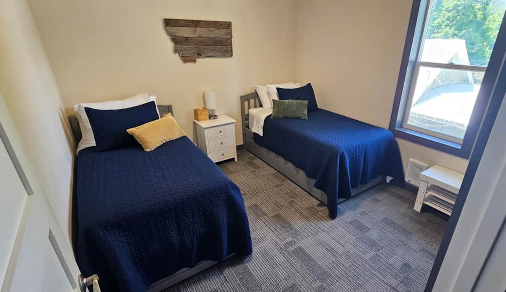 Twin Bedroom