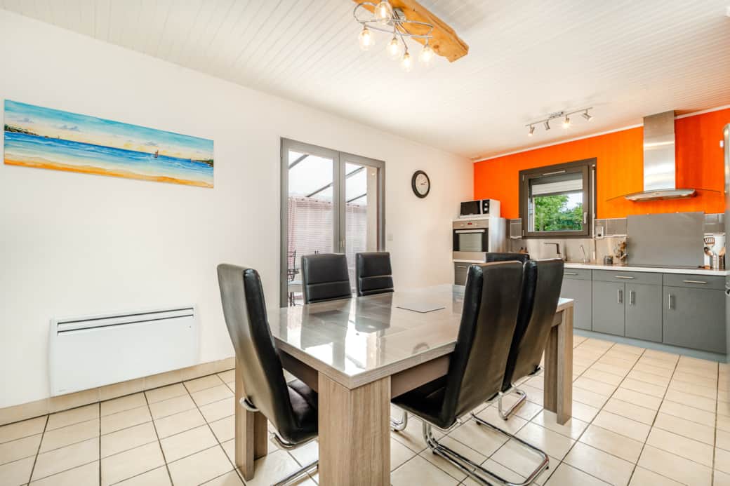 Salle à manger 1