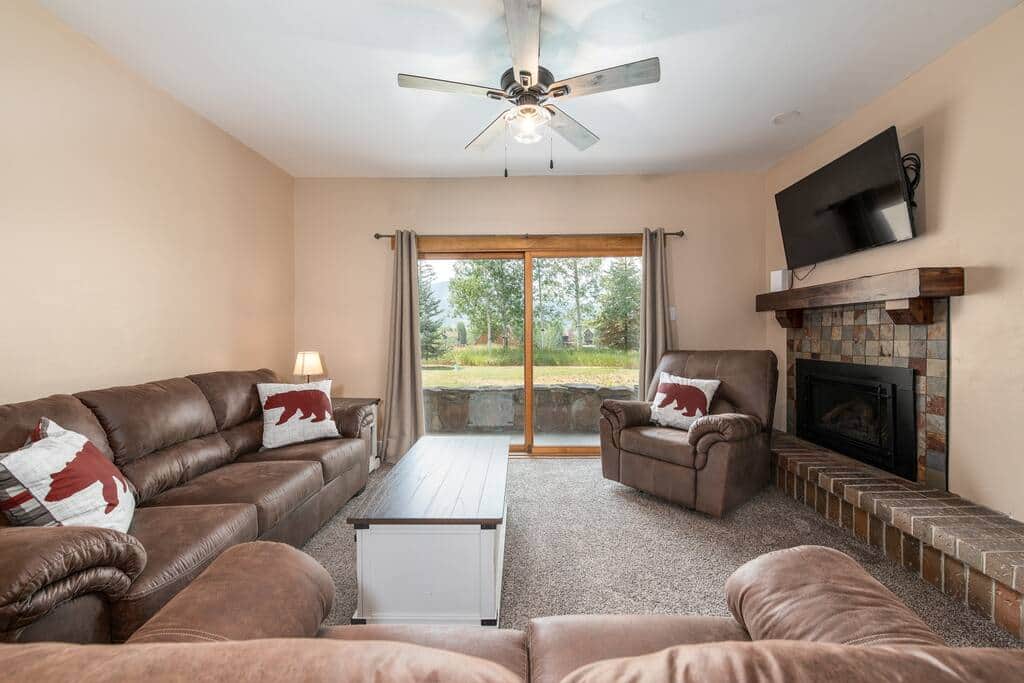 Steamboat Dream Vacation - Rockies 2 Bedroom/2 Bath Condo - Newly Remodeled 