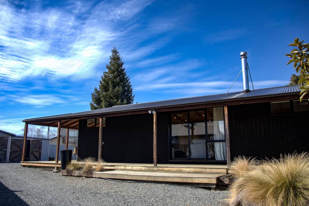 From the moment you arrive, space unfolds — ample parking, a welcoming entrance, and wraparound decks made for lingering ✨
At No3 on Fraser we don't disappoint