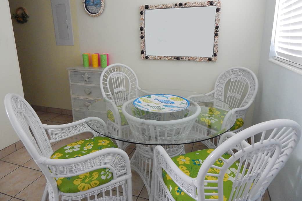 37 - Dining Area