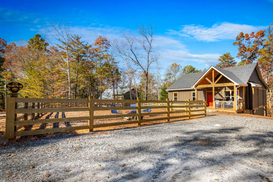 Parking for 4 Cars Parking for 4 Cars