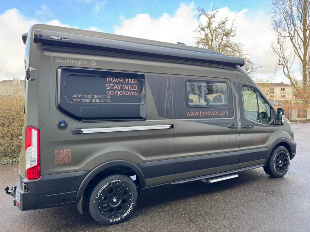 SUNLIGHT CLIFF 4x4 GreenTrek