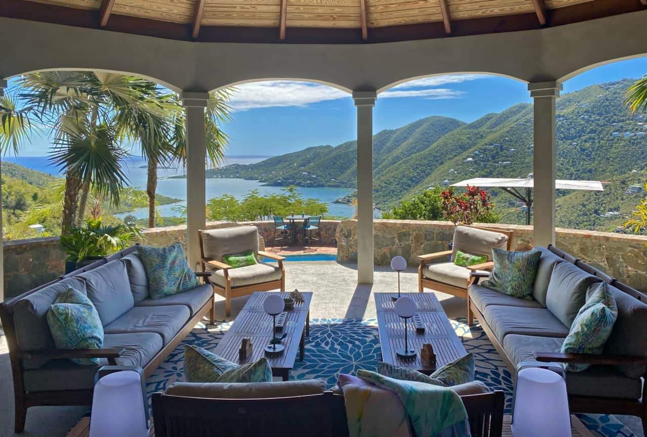 Outdoor living space and rotunda