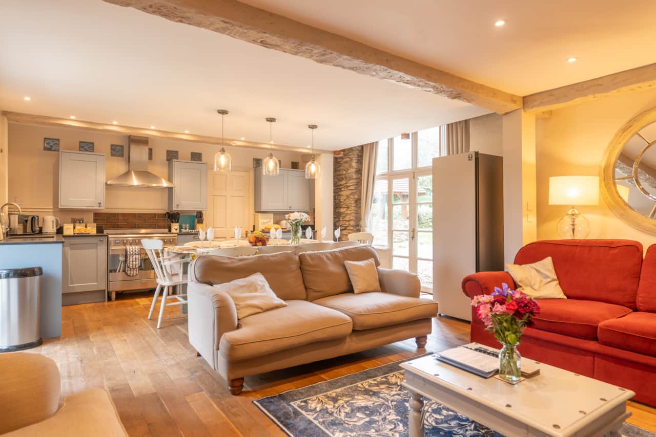 Lounge-Kitchen-area