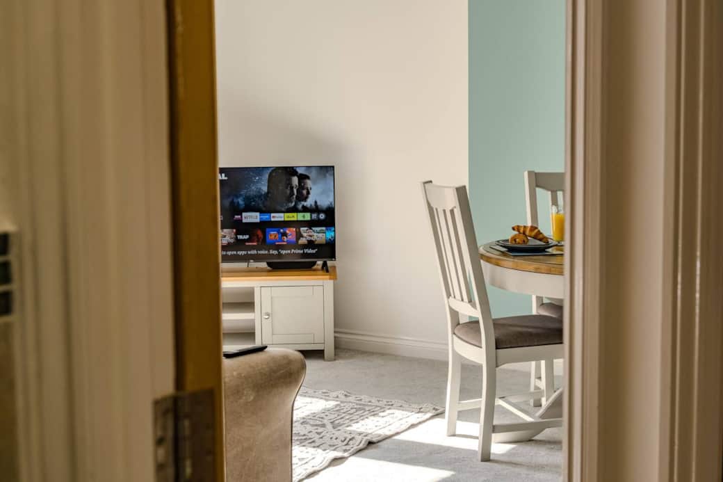 Living room & dining space