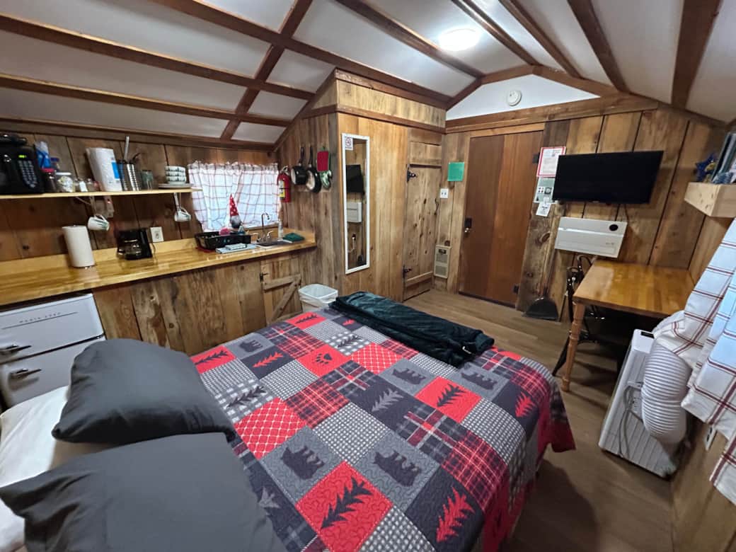 Cabin 5 Full