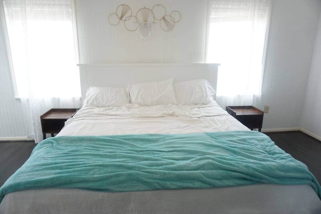 King size bed