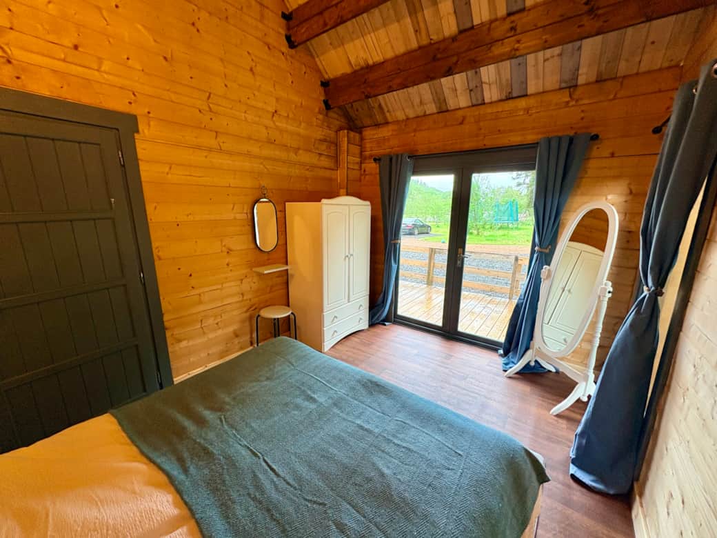 Double bedroom image 2