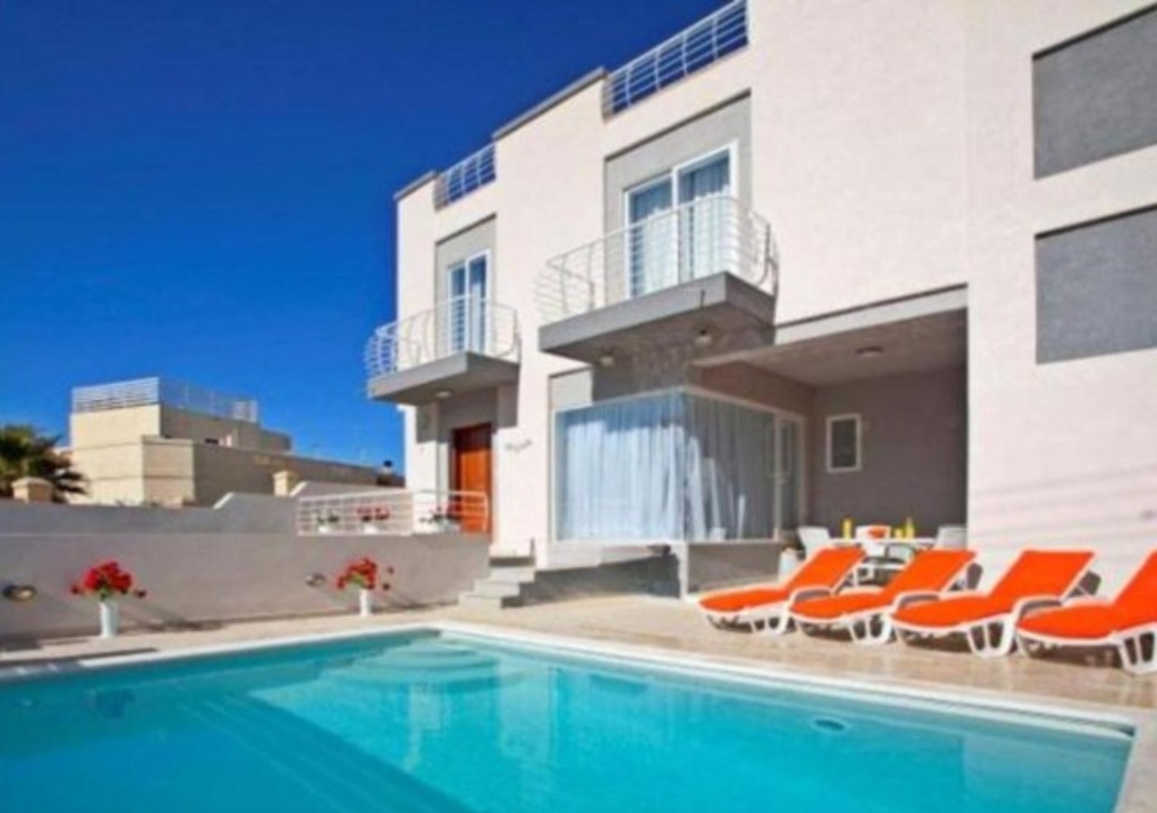Outdoor Pool. Not Heated.