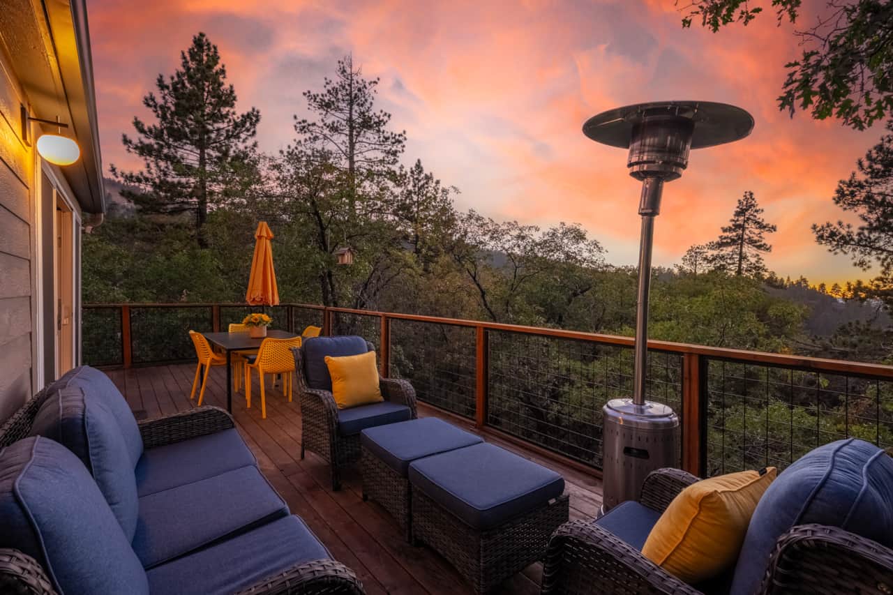 93 1378-lassen-ct-twilight-05-starry-night-cabin-moonridge-big-bear-celebrity-vacation-homes-big-bea