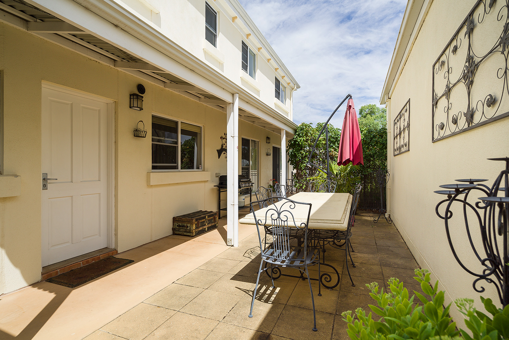 Lovely backyard great for groups