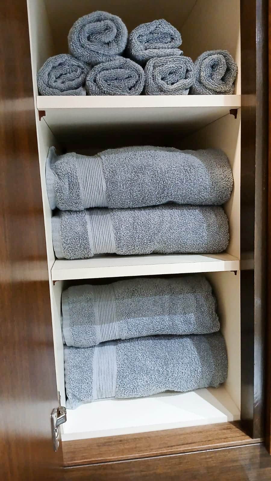 Suficientes toallas de bano, toallas de mano, y toallas de tocador estan incluidas para cada persona en su grupo.