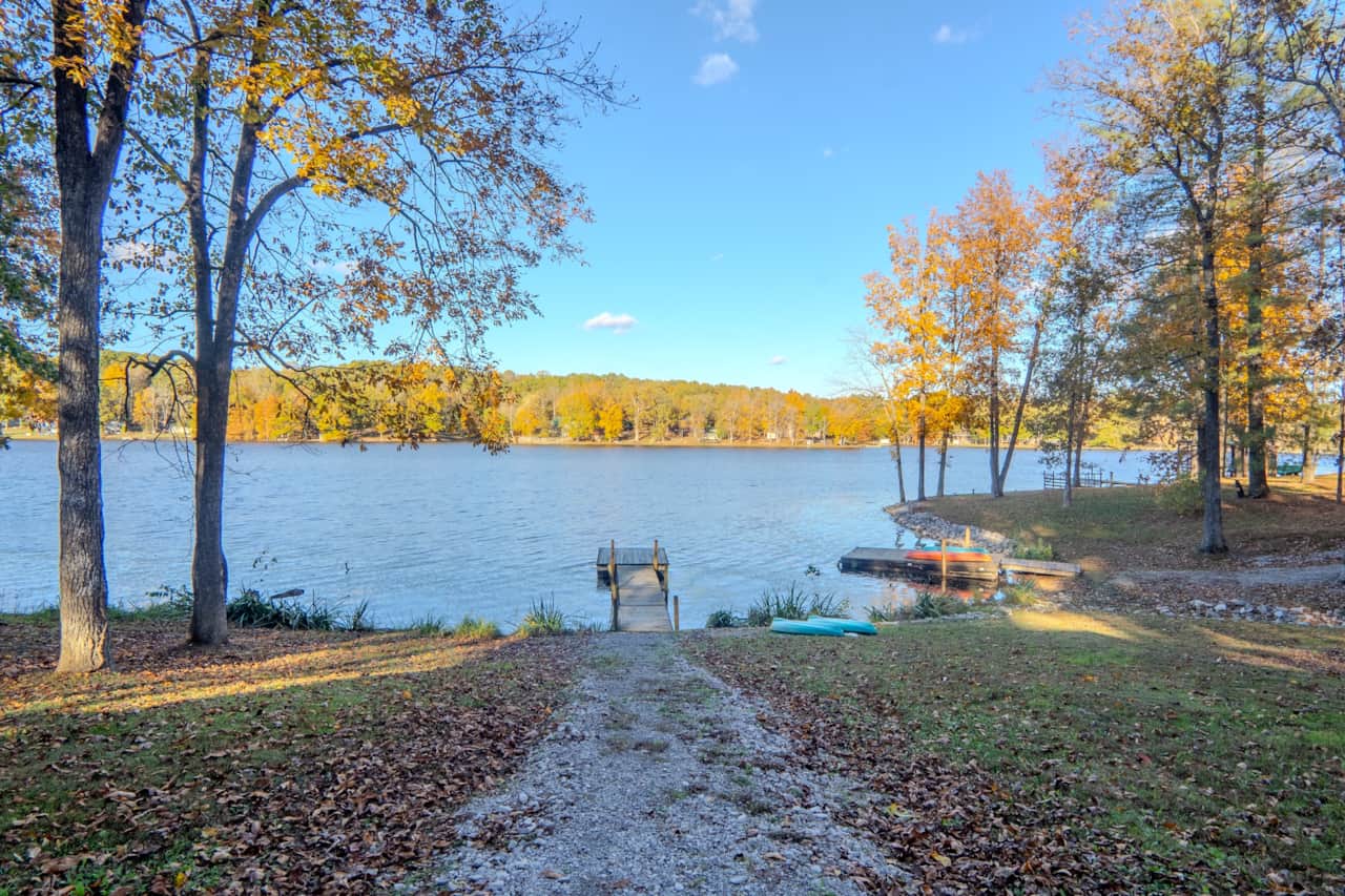 Hohman Lake Lakefront Cabin
