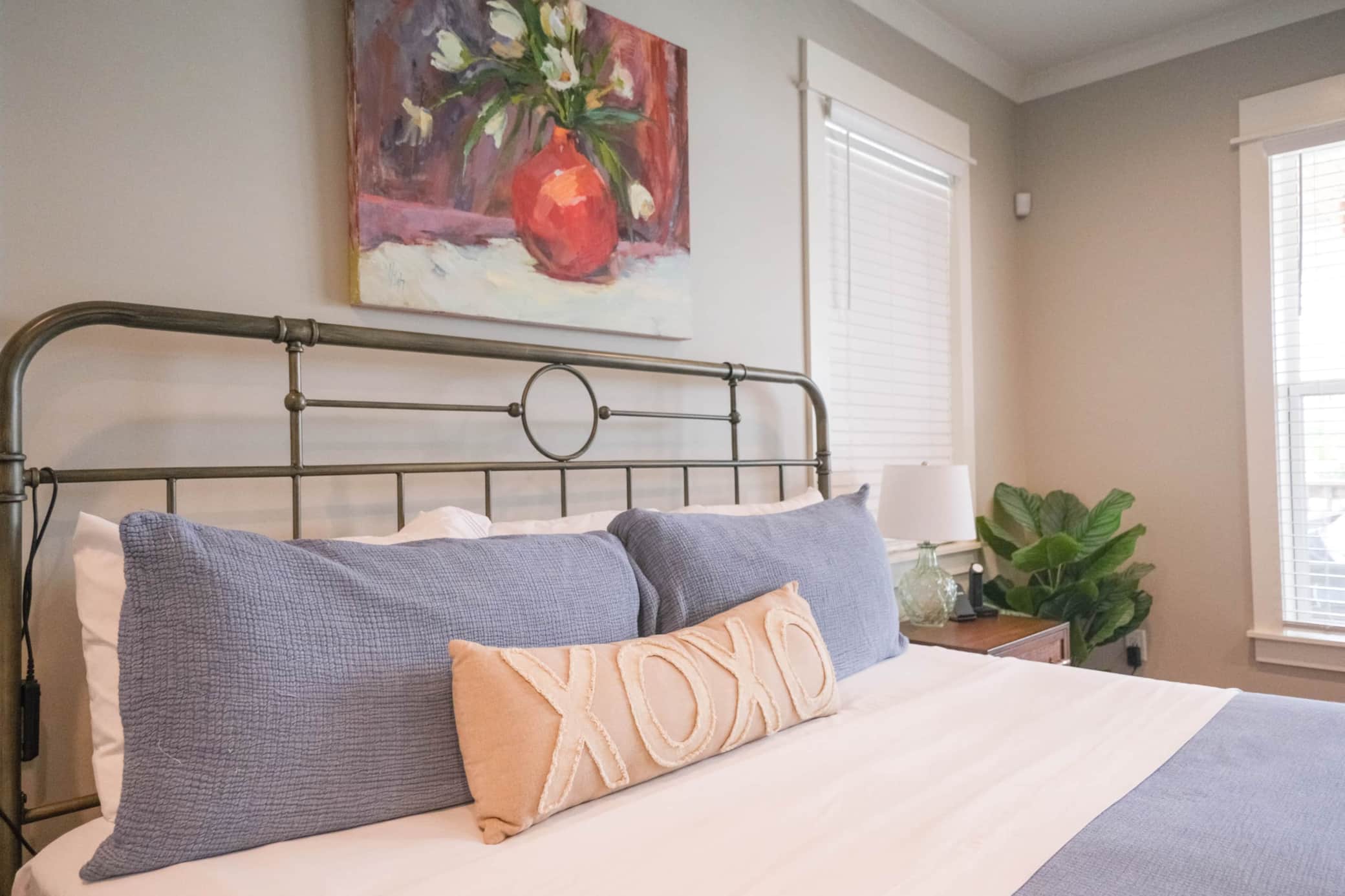Comfortable king bed in master.jpg