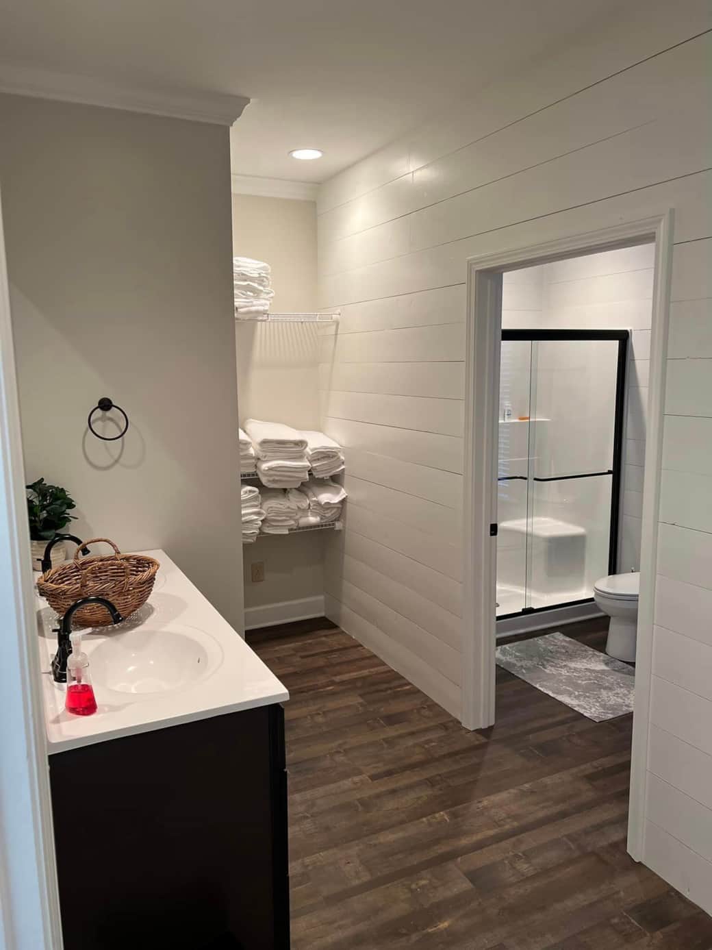 Bathroom Bathroom