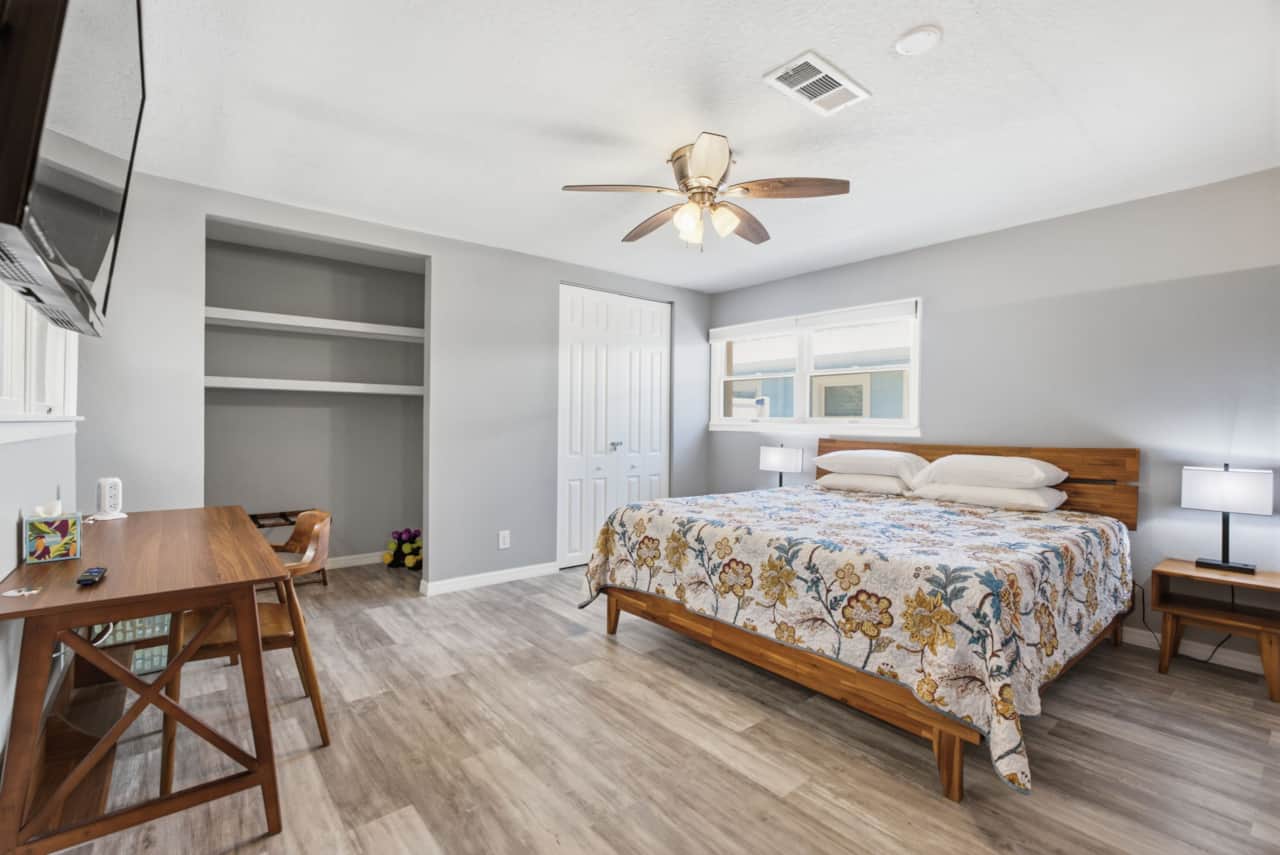 Bedroom1.jpg