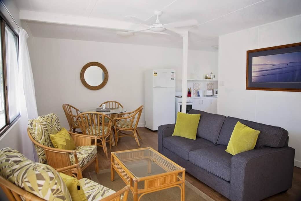 Apollo Jewel No 6 - Lounge Dining Apollo Jewel No 6 - Lounge Dining