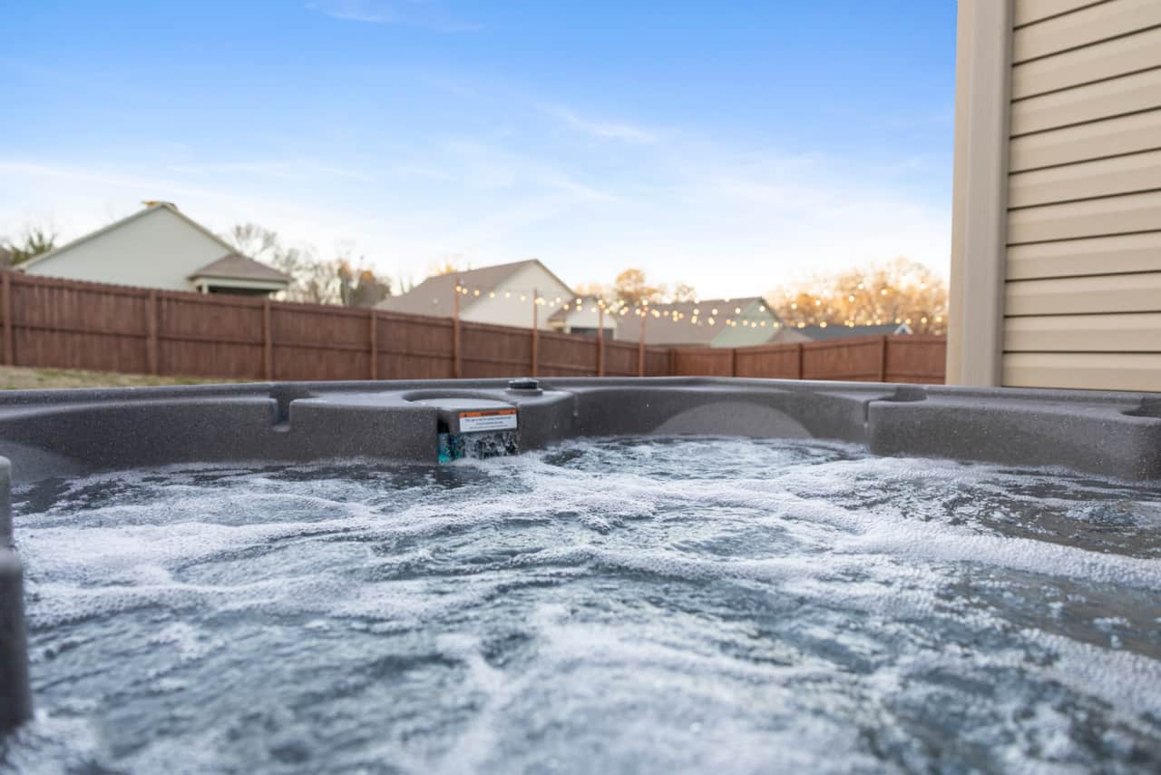 6 Person Hot Tub & Back Yard & String Lights