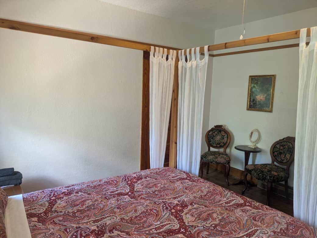 Room 9