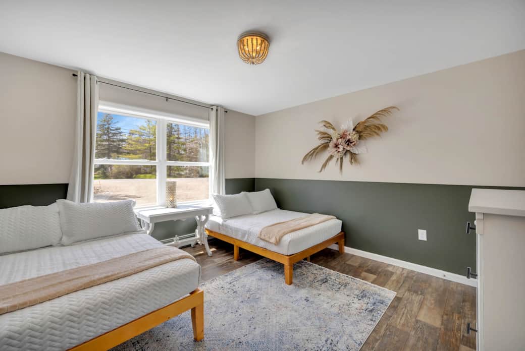 2 Full Bedroom