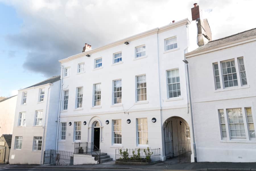 The front of Lonsdale House on Daltongate
