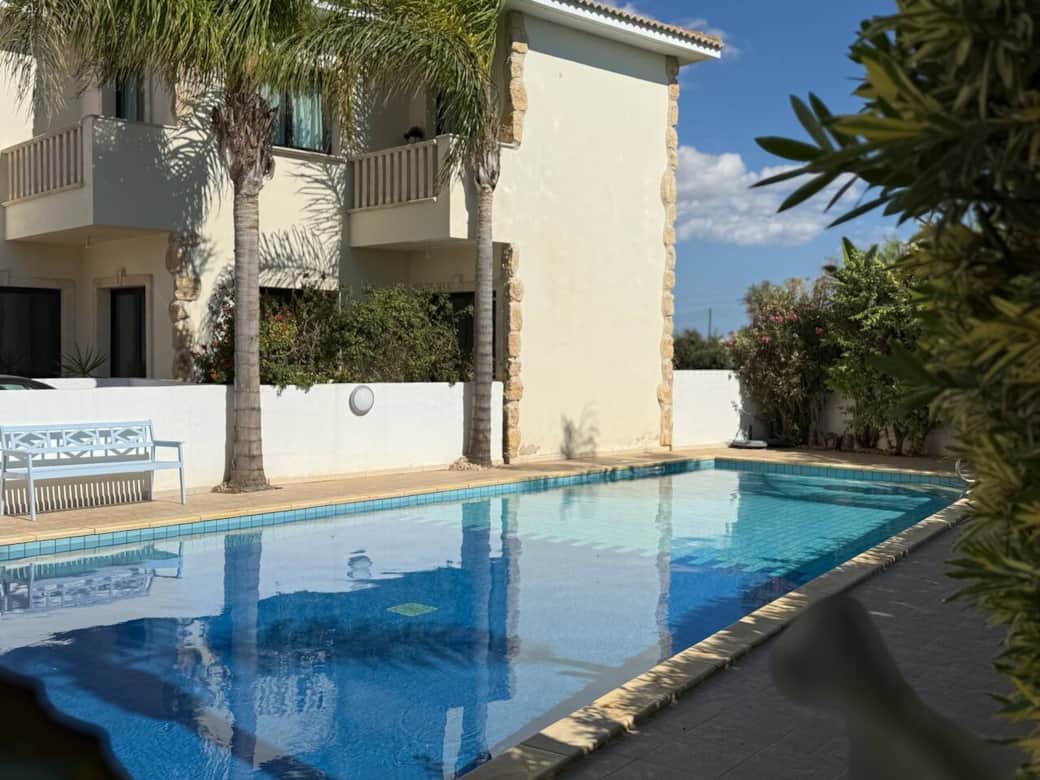 Shared swimming pool Shared swimming pool