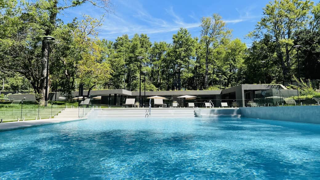 Piscina gran tamaño