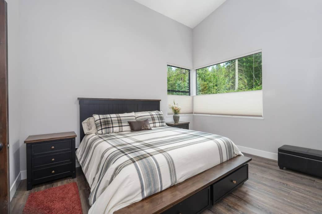 Bottom up blinds allow you to wake up to a spectacular view of the trees!