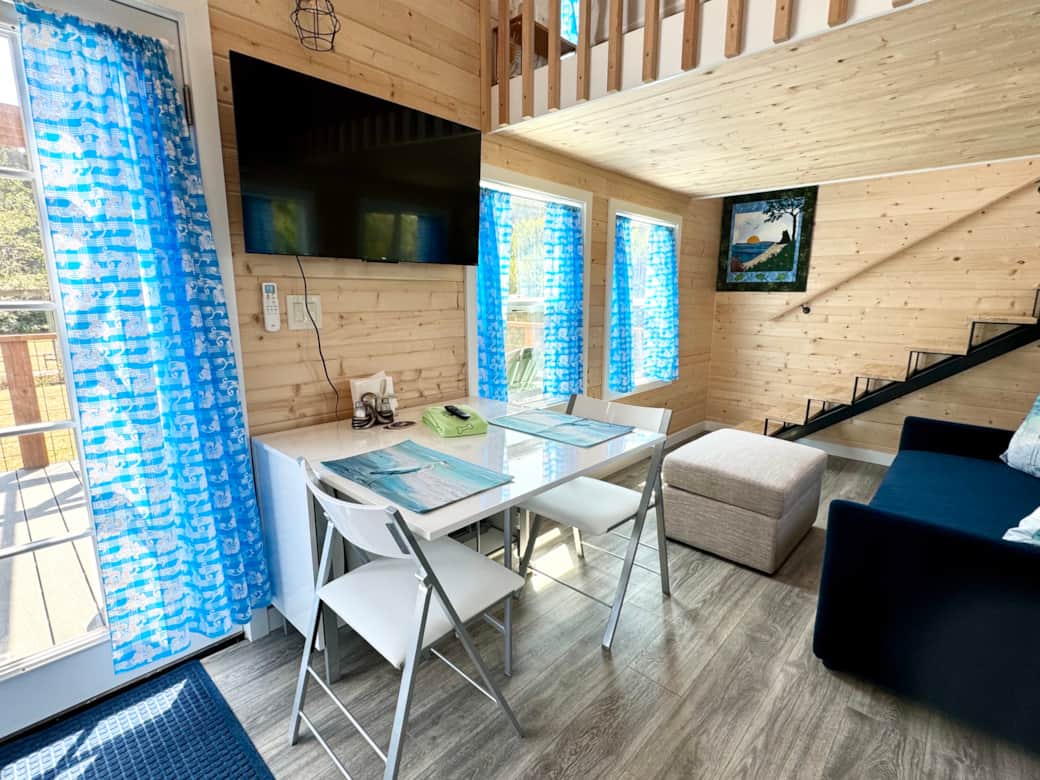 Fold out dining area that seats 4 