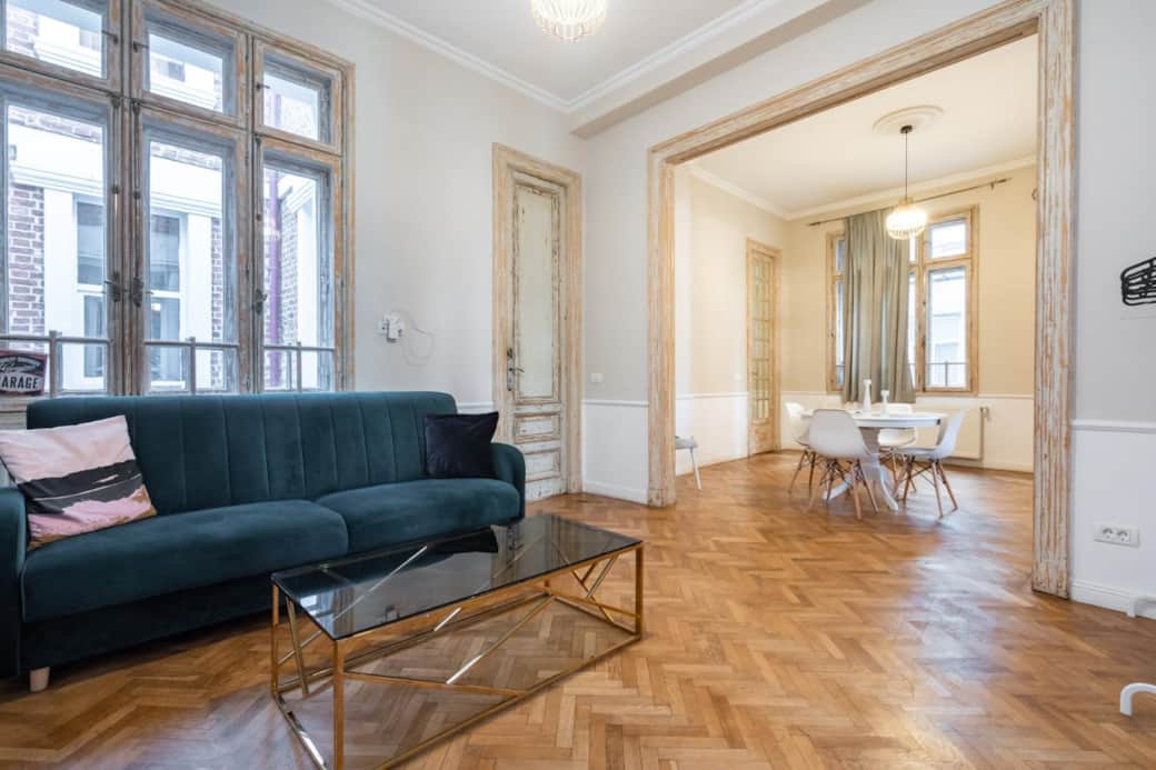 Elegant living area with wooden floors in Lascar Catargiu Suite No. 1 Elegant living area with wooden floors in Lascar Catargiu Suite No. 1