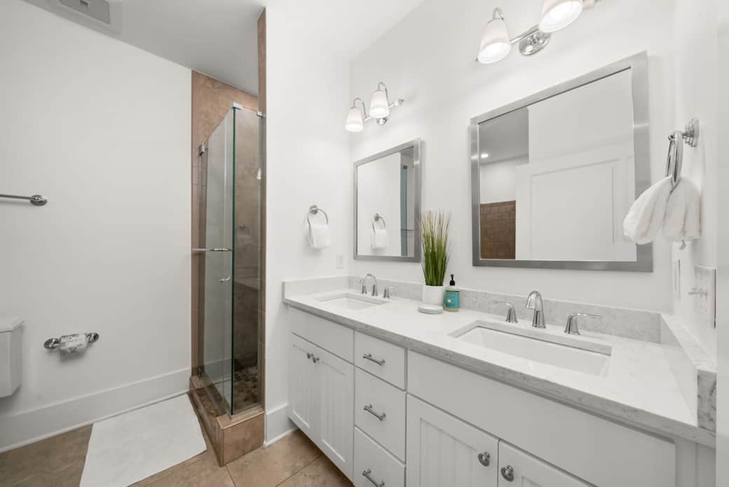 Primary En Suite Bathroom