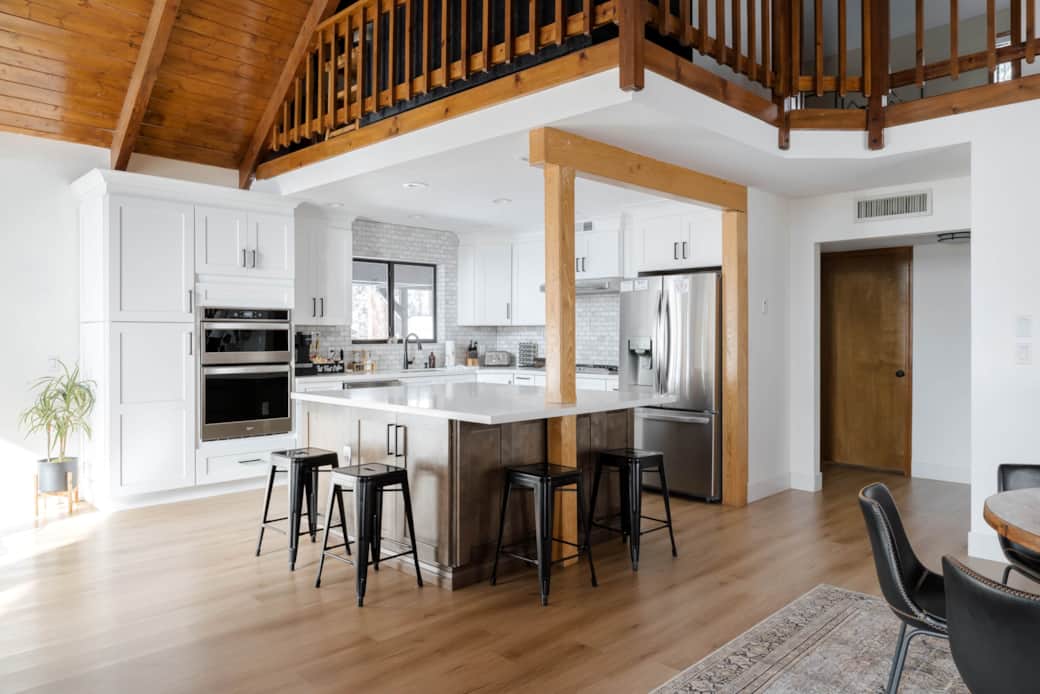 Fully equipped kitchen with massive quartz countertop