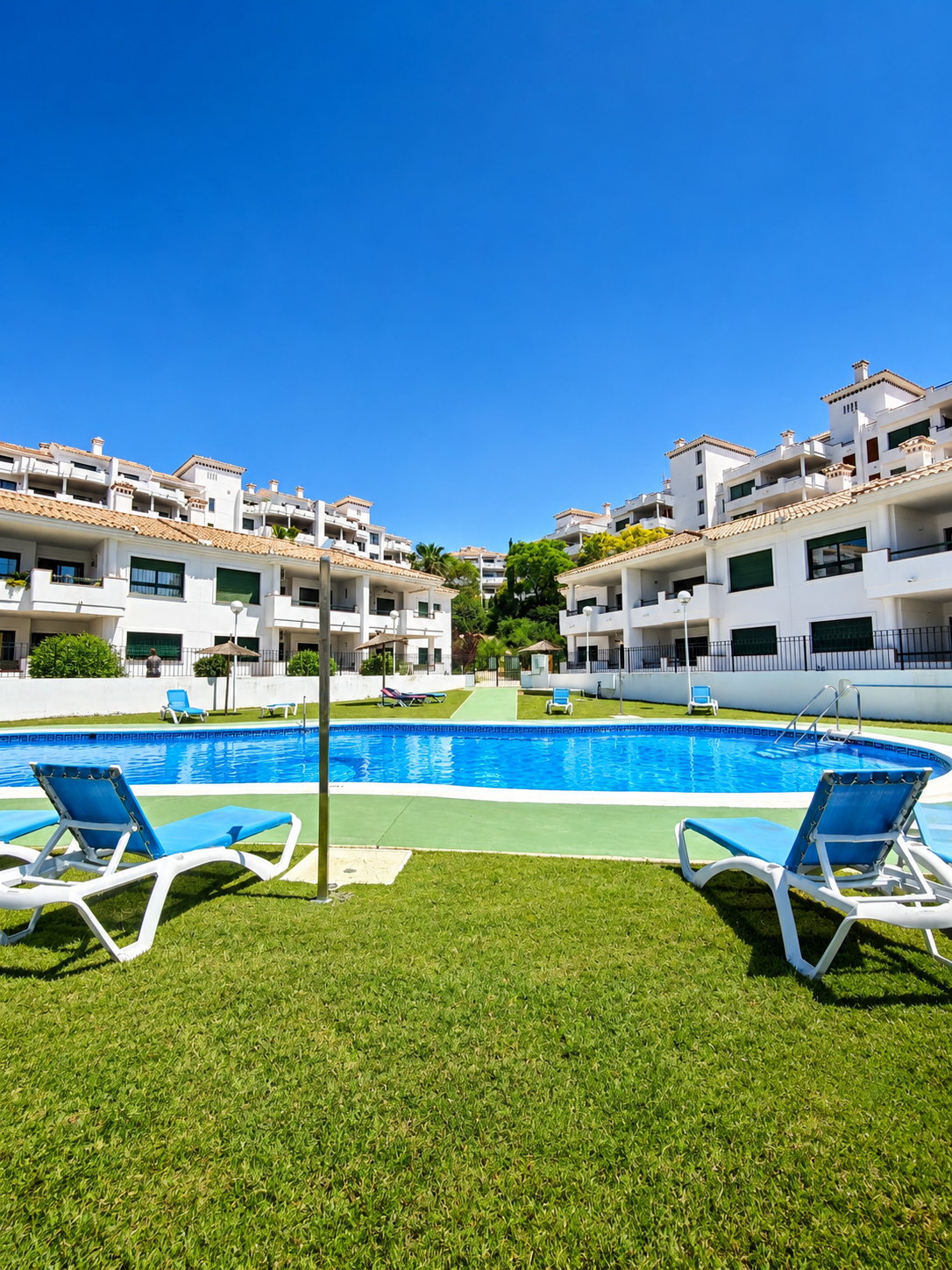 PISCINA 4