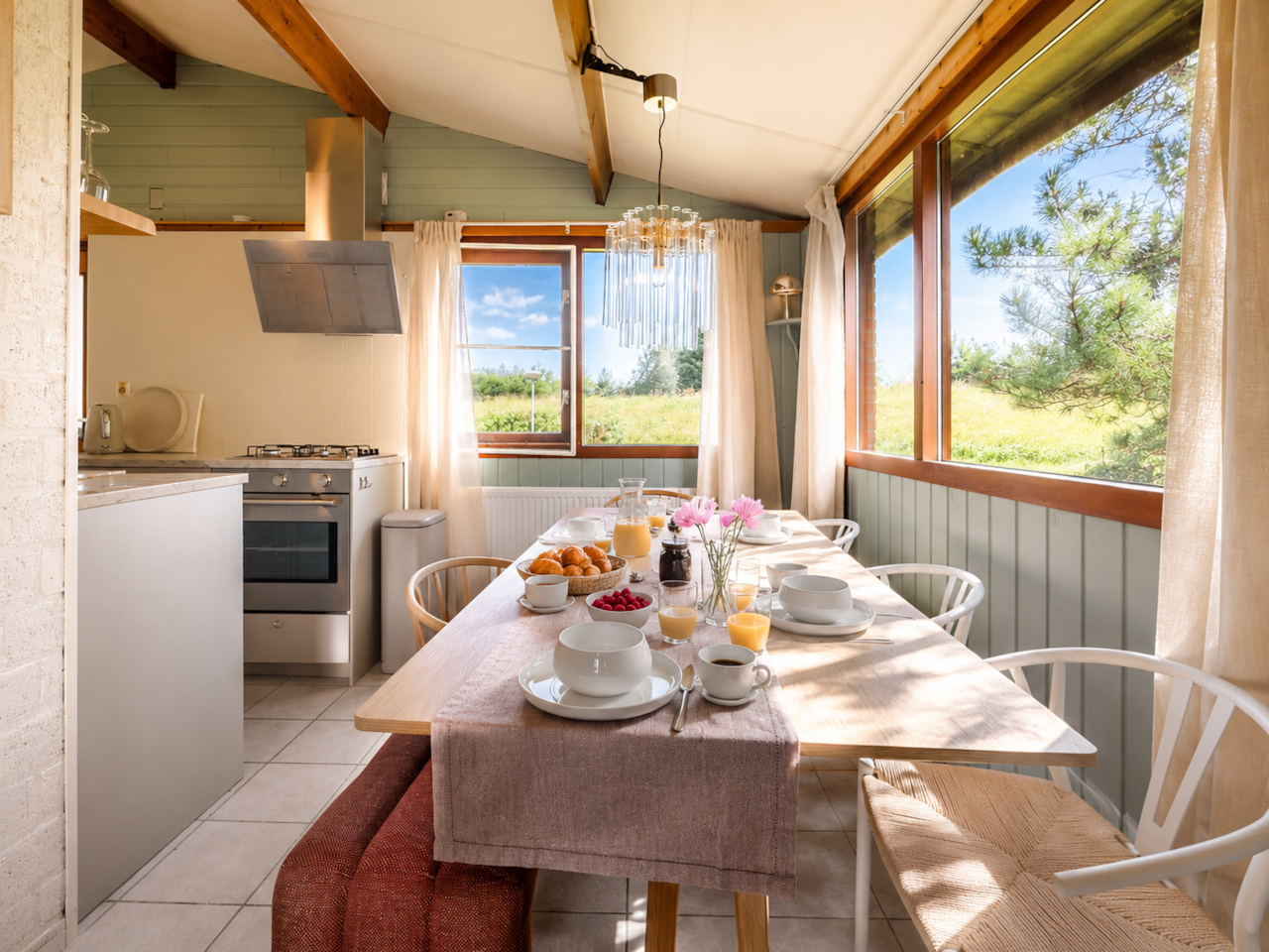 05 kitchen dining