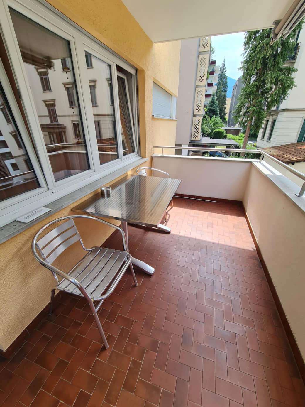Balkon 02