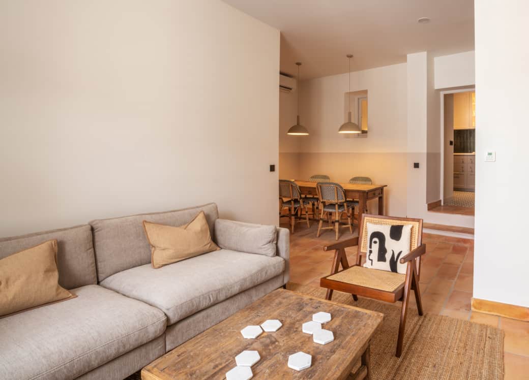 Living room & dining area