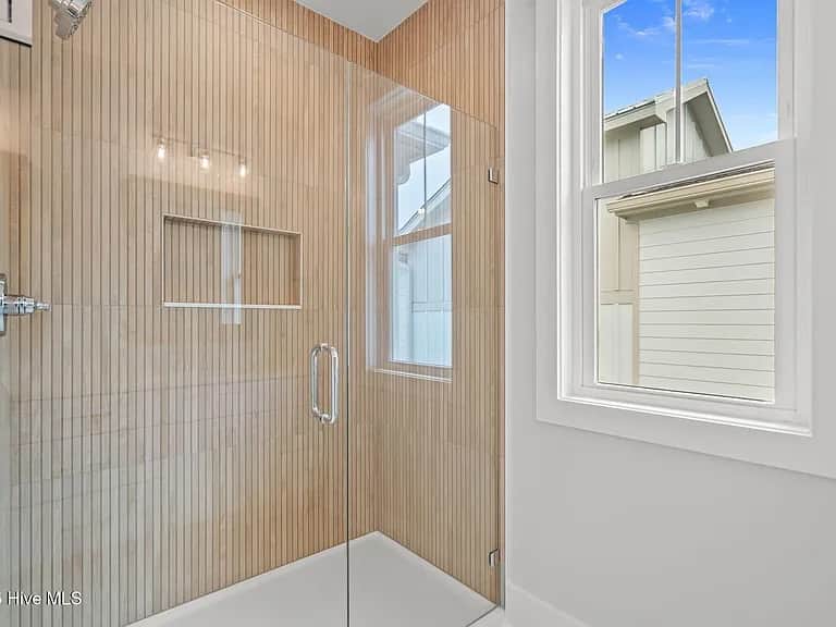 HS Shower