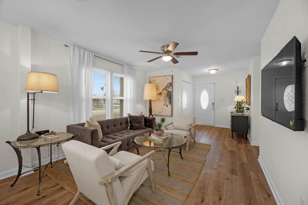 Thoughtfully designed with soft tones, wood accents, and abundant natural light, this peaceful common area offers a welcoming atmosphere throughout your stay. A comfortable and stylish space to relax, recharge, and feel at home.