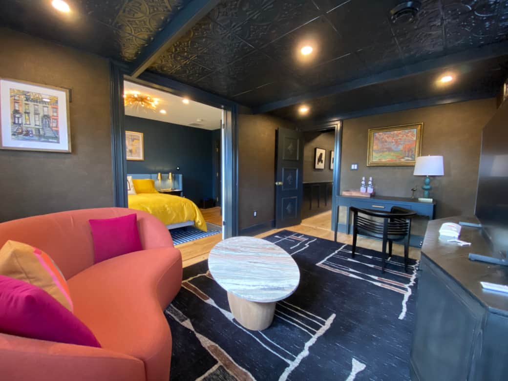 Upper East Suite Salon Upper East Suite Salon