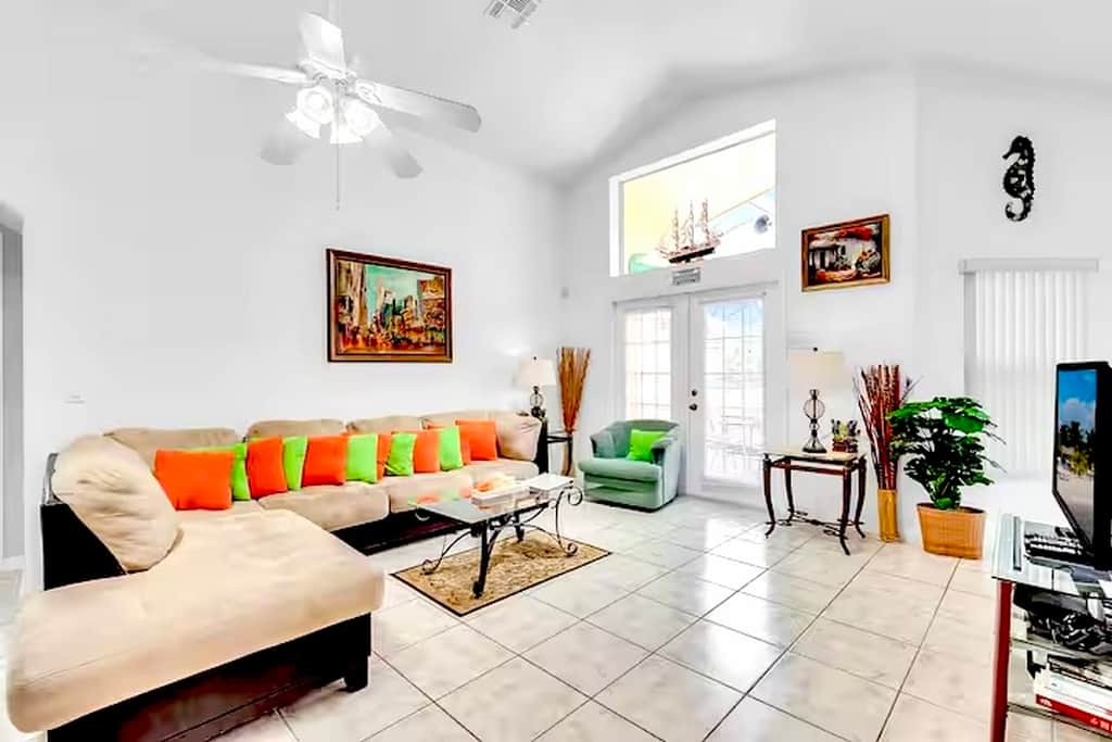 spacious sitting room