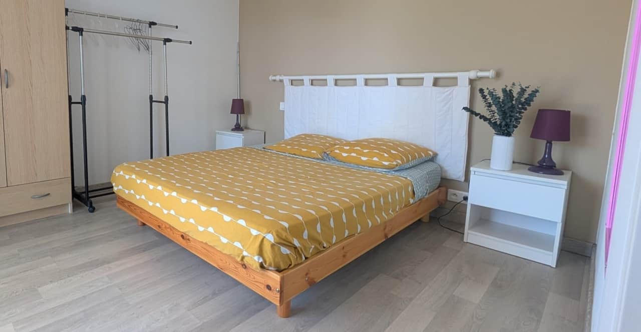 Chambre confortable de notre location à Sagone