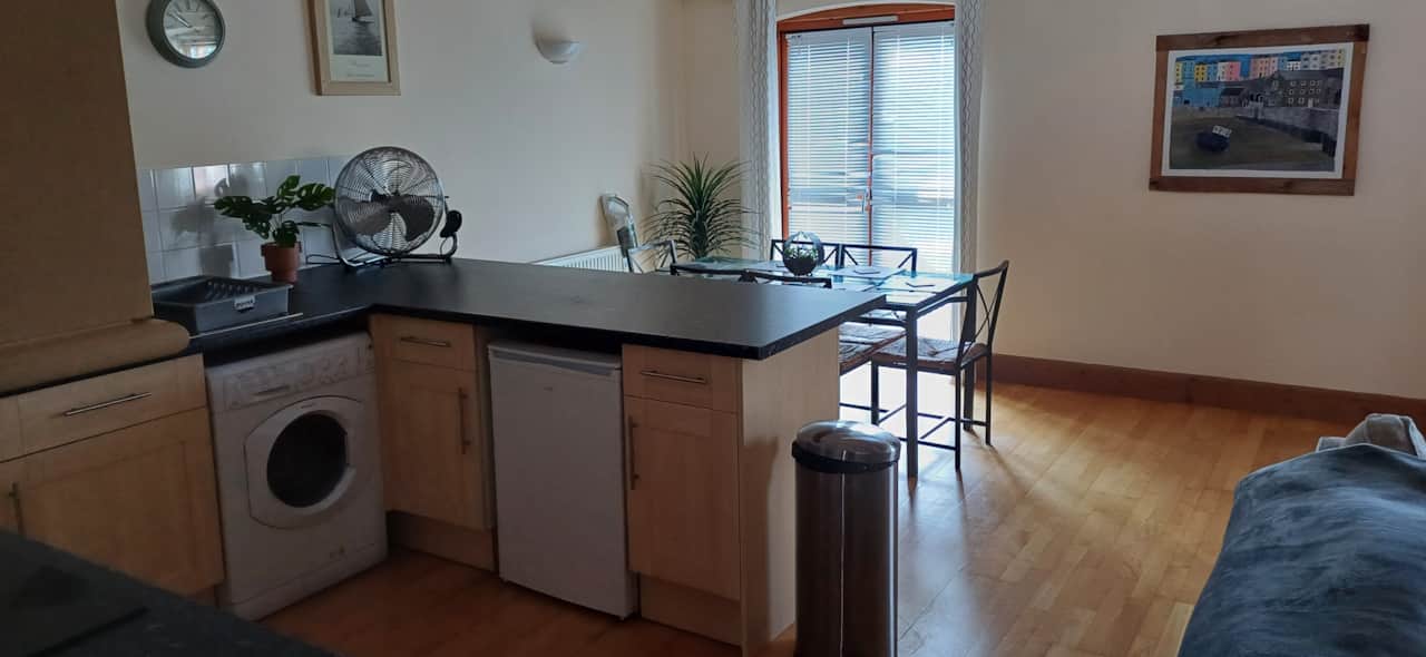 Kitchen counter