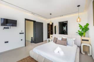Villa luxe Élégante, Piscine chauffée privée, Jeux — photo 54