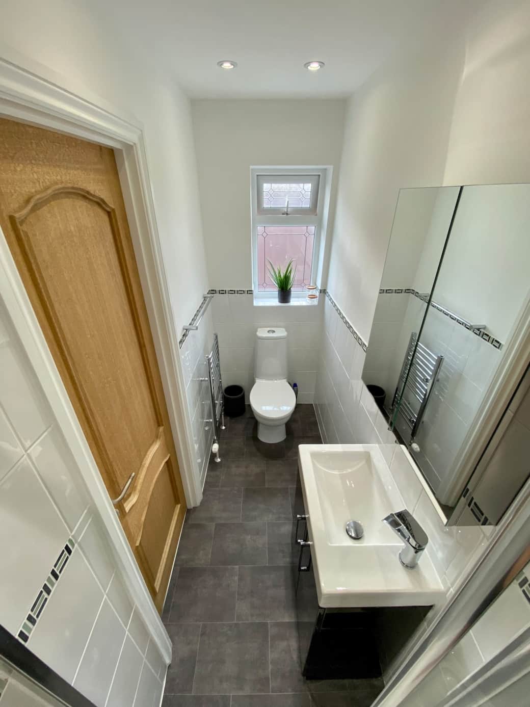 Back bedroom en-suite 