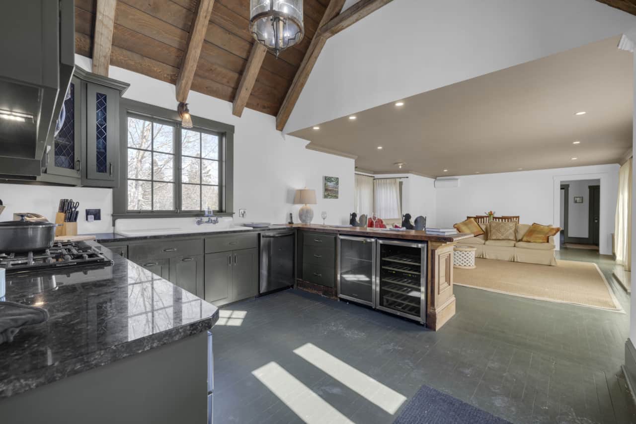 Open Plan Kitchen and Sitting Room