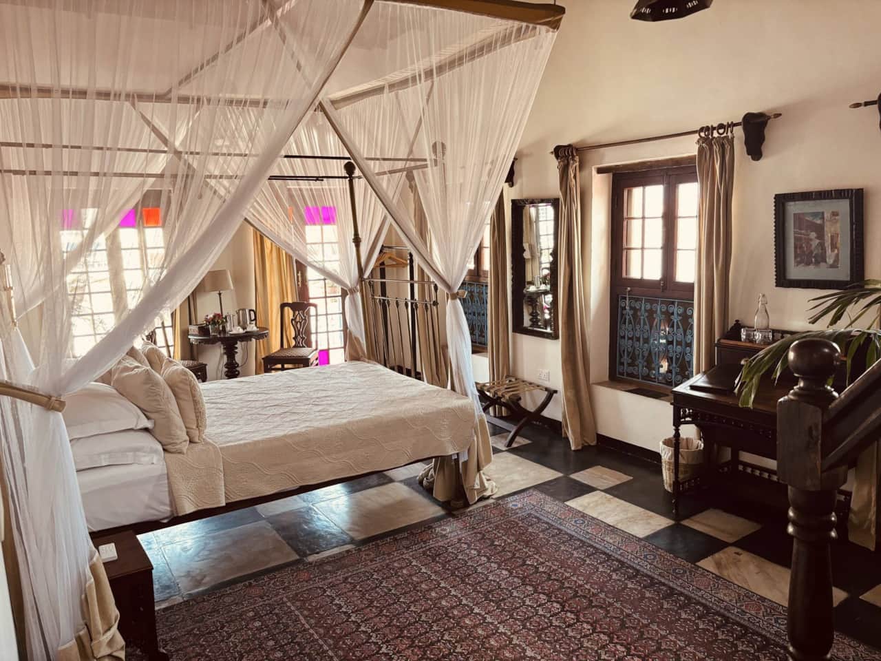 Tour Room