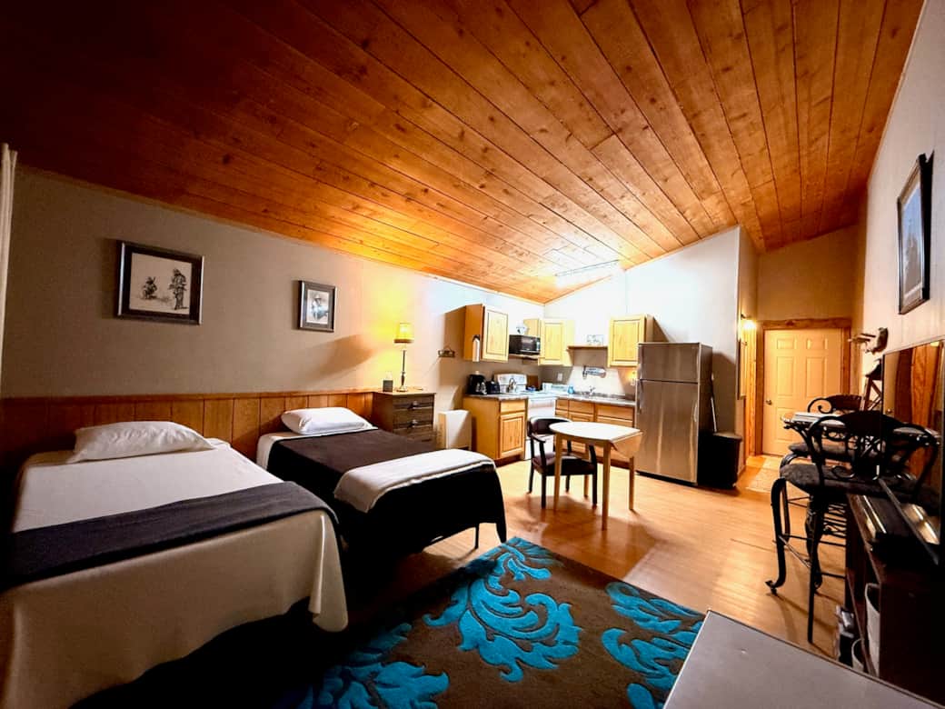 Cabin C Whale Point