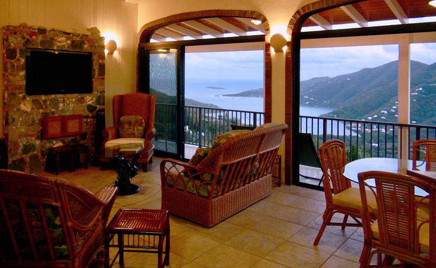 Roku streaming device and wifi included